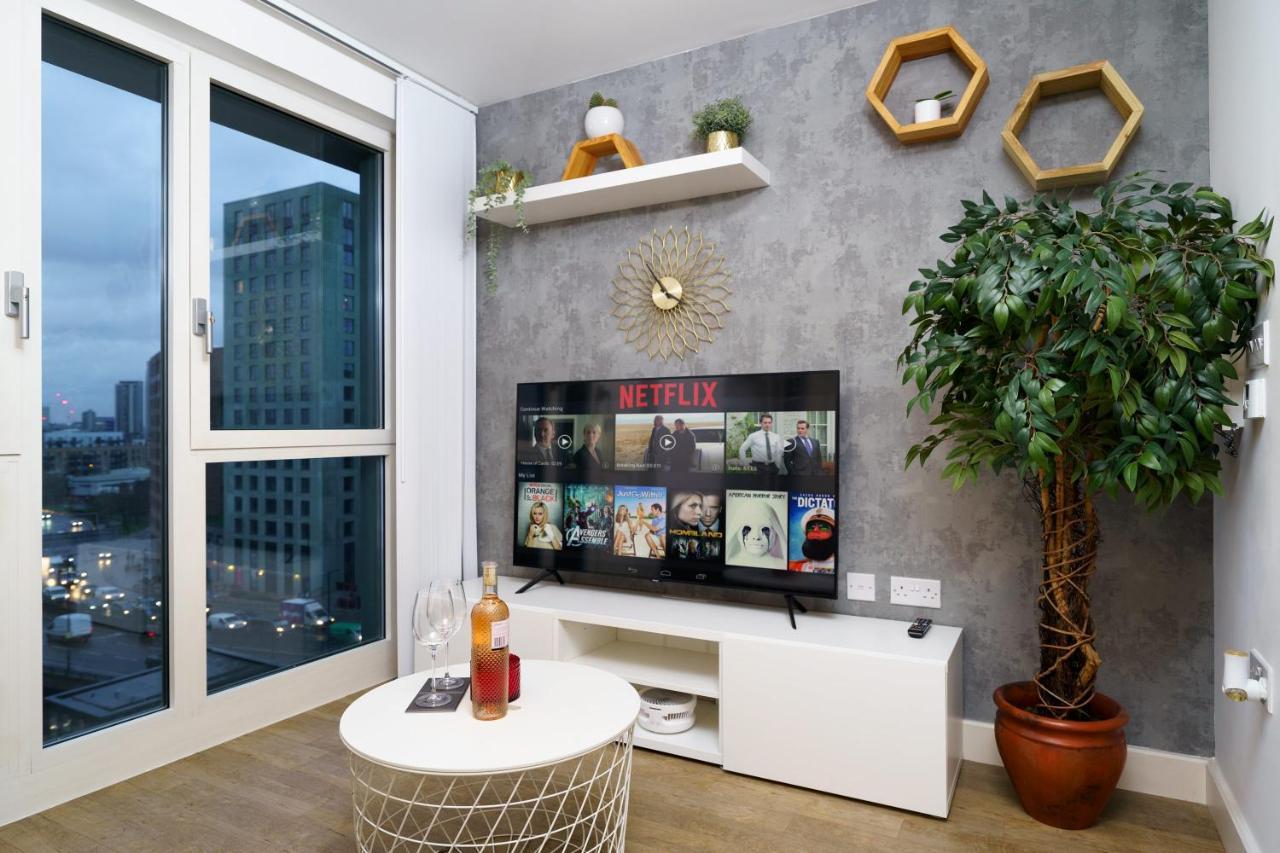 Stylish Fully-Equipped One Bedroom Apartment With Extra Sofa Bed, Free Secure Parking, Onsite Gym, 24Hr Security & Concierge London Luaran gambar